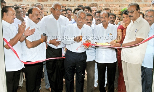 bhagavathi temple13oct5 1